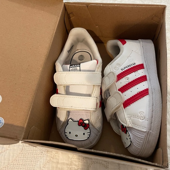 Adidas Superstarr Hello Kitty All Over Embossed Toddler 9 k 9k - Picture 7 of 8